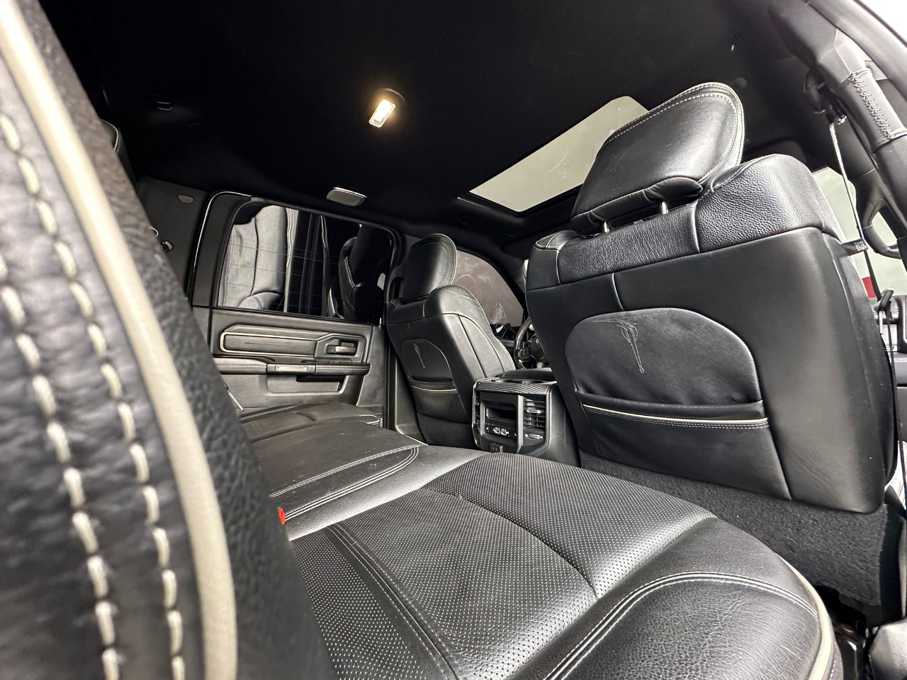 RAM 3500 Limited Crew Cab LWB 4WD DRW 2019