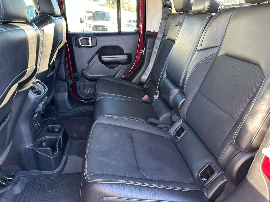 Jeep Gladiator  2021