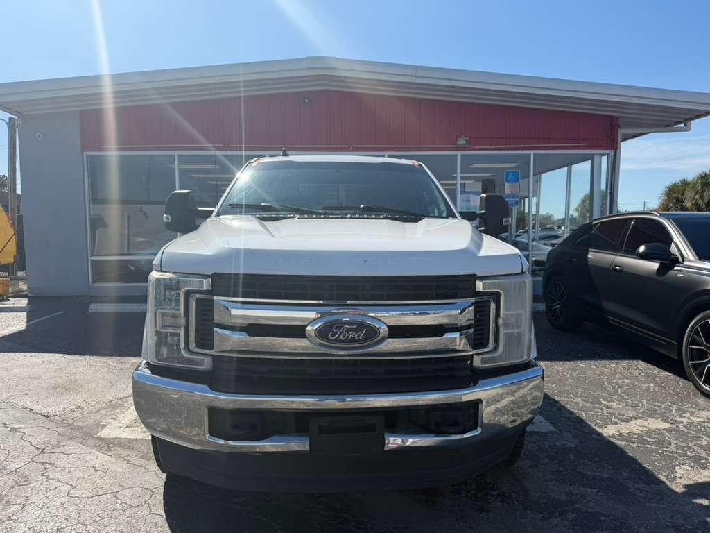 Ford F-250 SD XLT Crew Cab Long Bed 4WD 2019