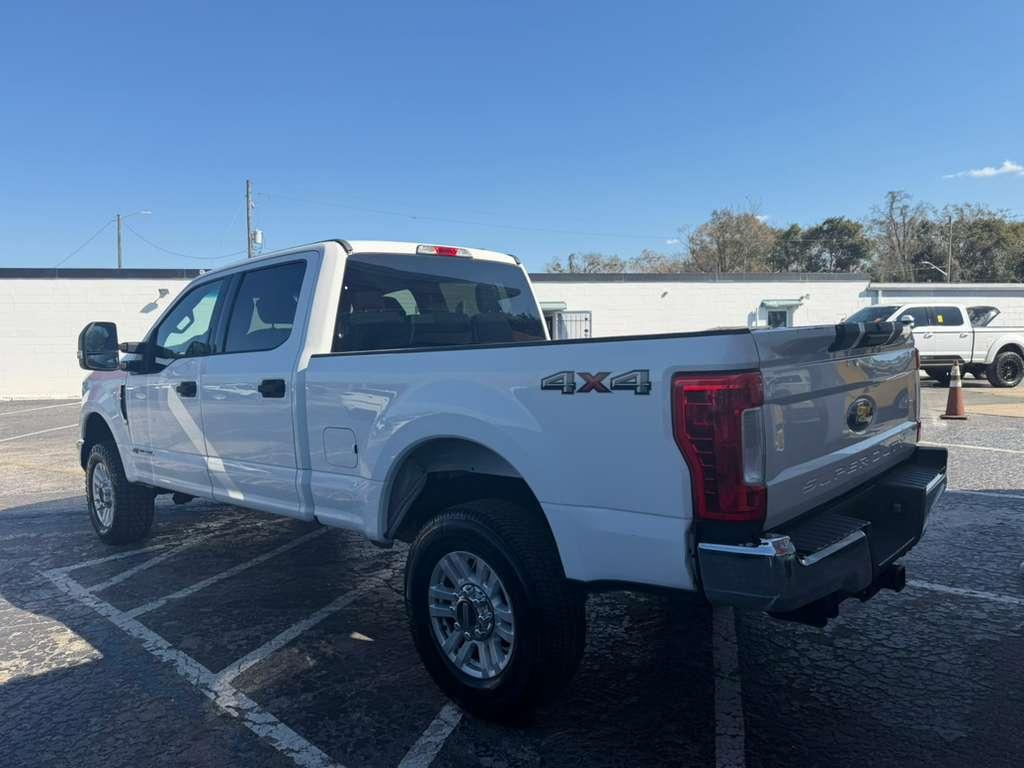 Ford F-250 SD XLT Crew Cab Long Bed 4WD 2019