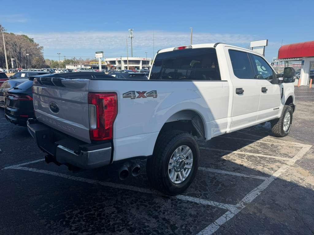 Ford F-250 SD XLT Crew Cab Long Bed 4WD 2019