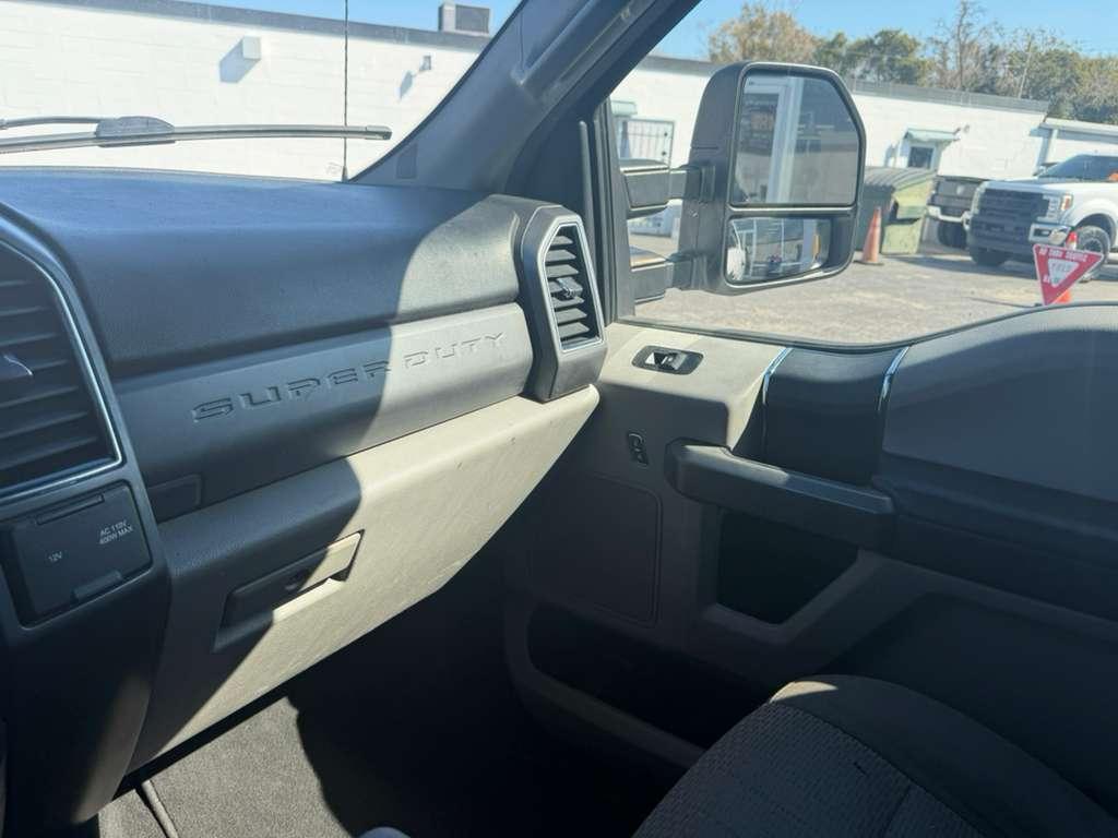 Ford F-250 SD XLT Crew Cab Long Bed 4WD 2019