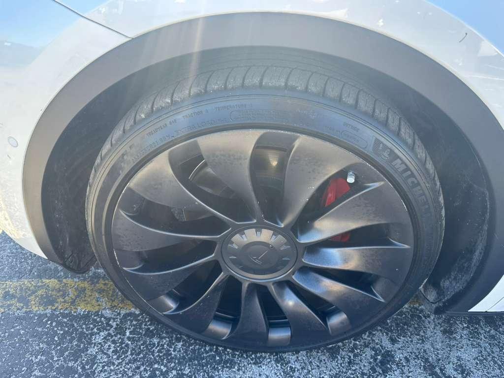 Tesla Model Y Performance 2022