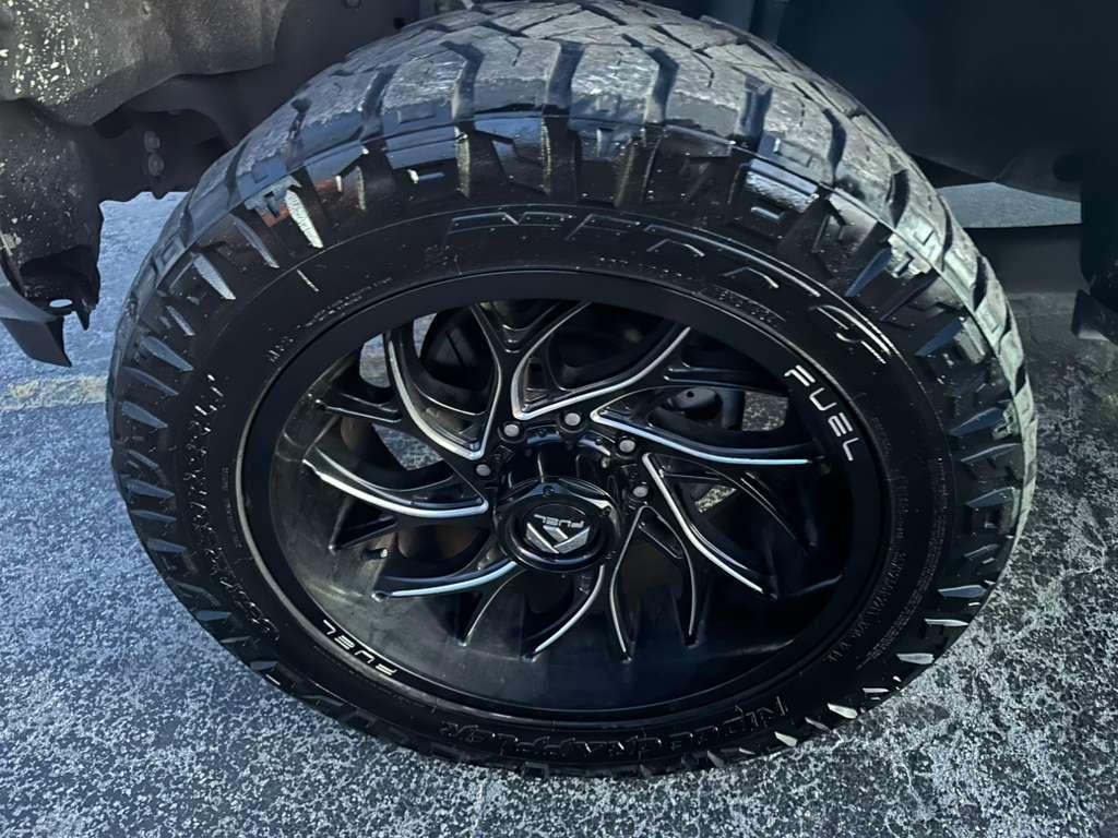 Ford F-250 SD Lariat Crew Cab 4WD 2022