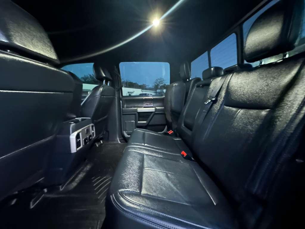 Ford F-250 SD Lariat Crew Cab 4WD 2022