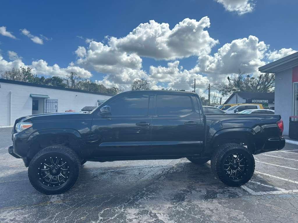Toyota Tacoma SR5 Double Cab I4 2WD 2020