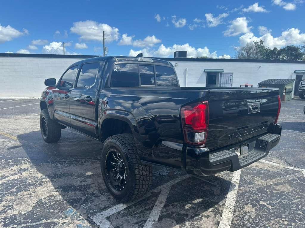 Toyota Tacoma SR5 Double Cab I4 2WD 2020