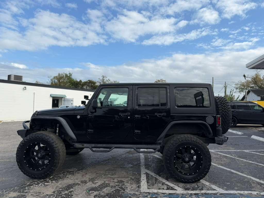 Jeep Wrangler  2017