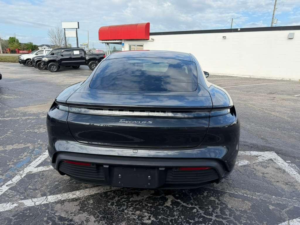 Porsche Taycan 4S 2021