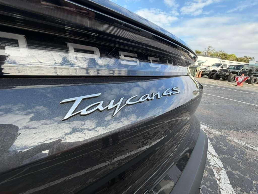Porsche Taycan 4S 2021