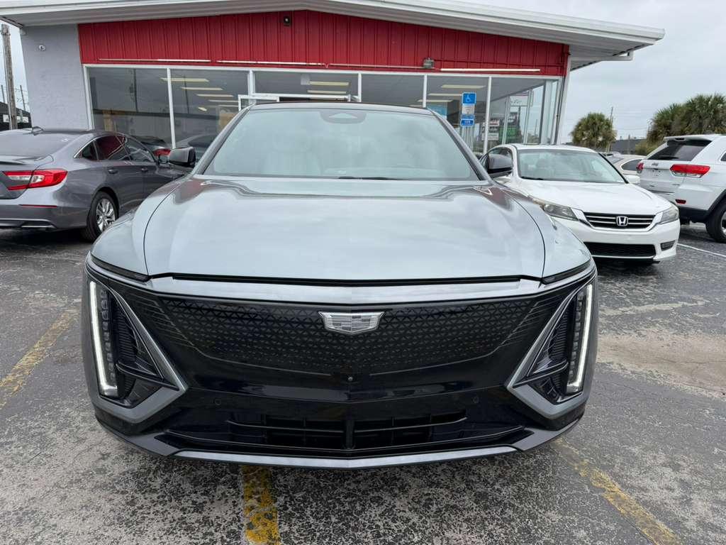 Cadillac Lyriq Sport-2 2024