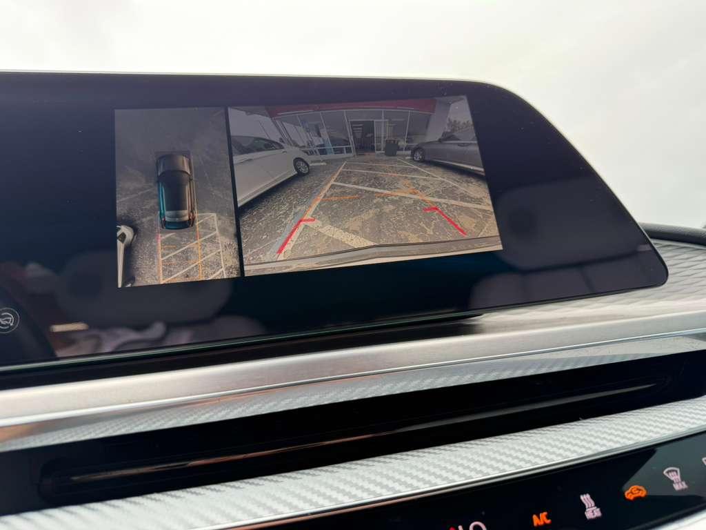 Cadillac Lyriq Sport-2 2024