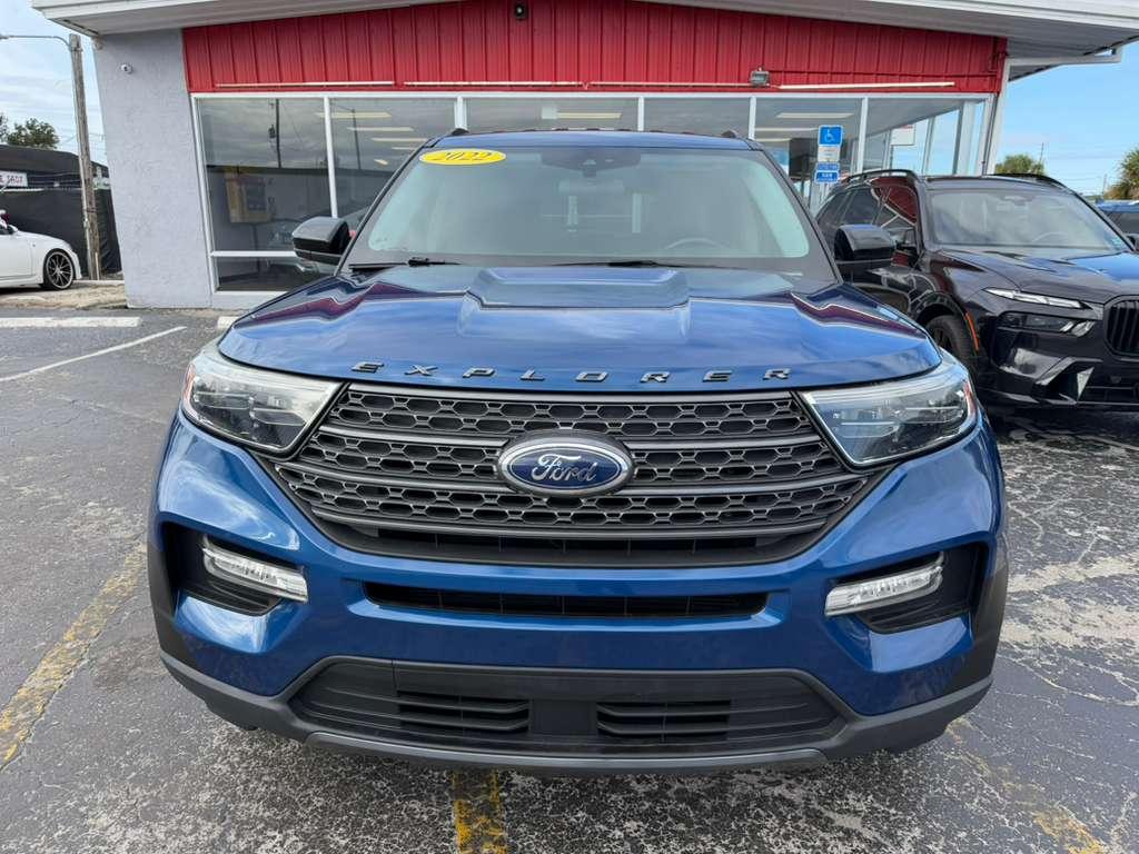 Ford Explorer XLT 2022