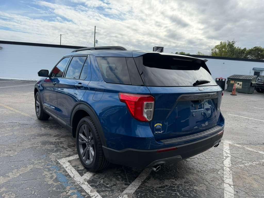 Ford Explorer XLT 2022