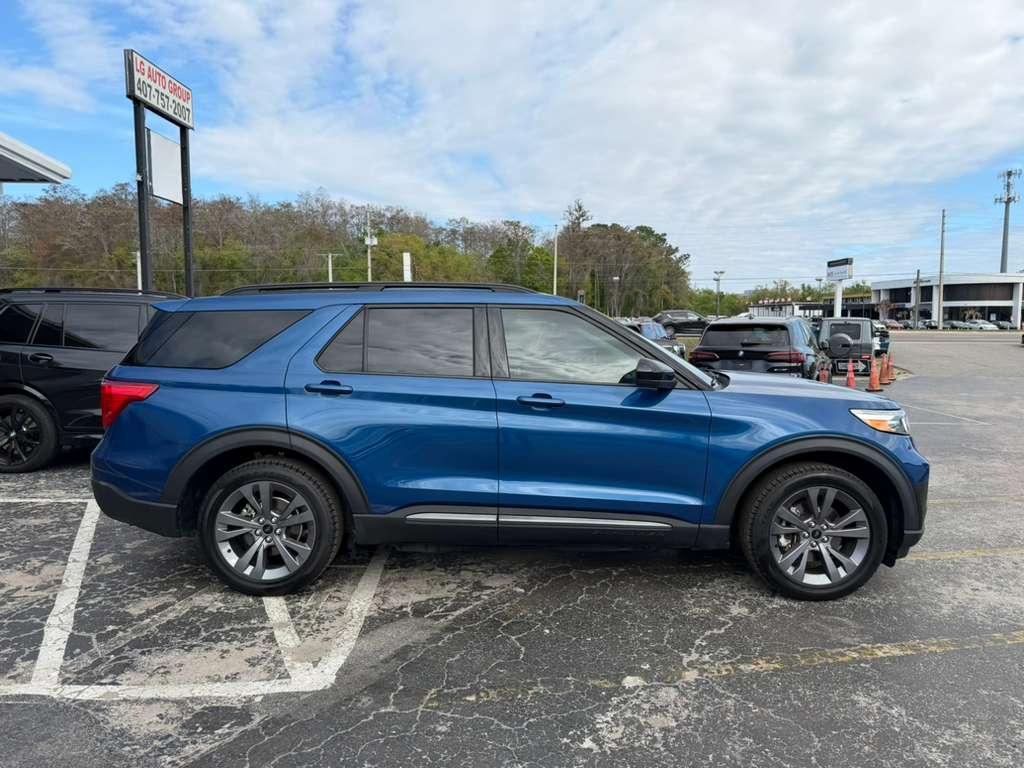 Ford Explorer XLT 2022