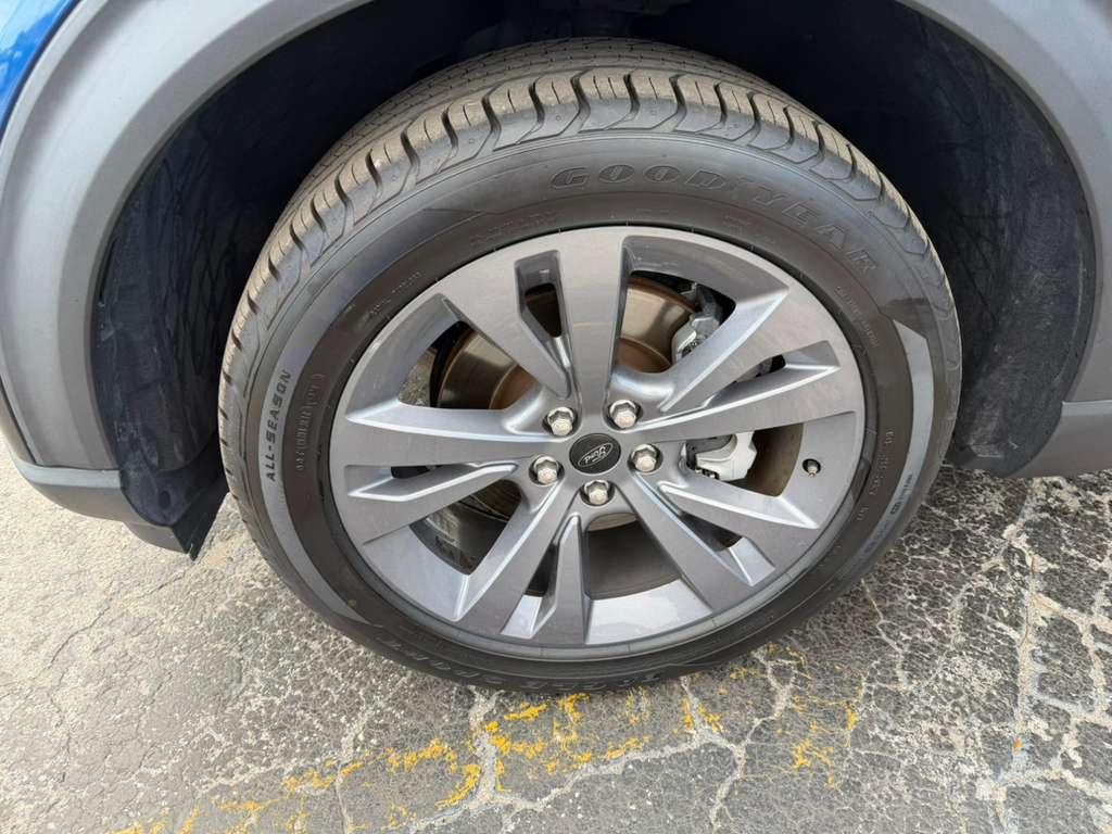 Ford Explorer XLT 2022