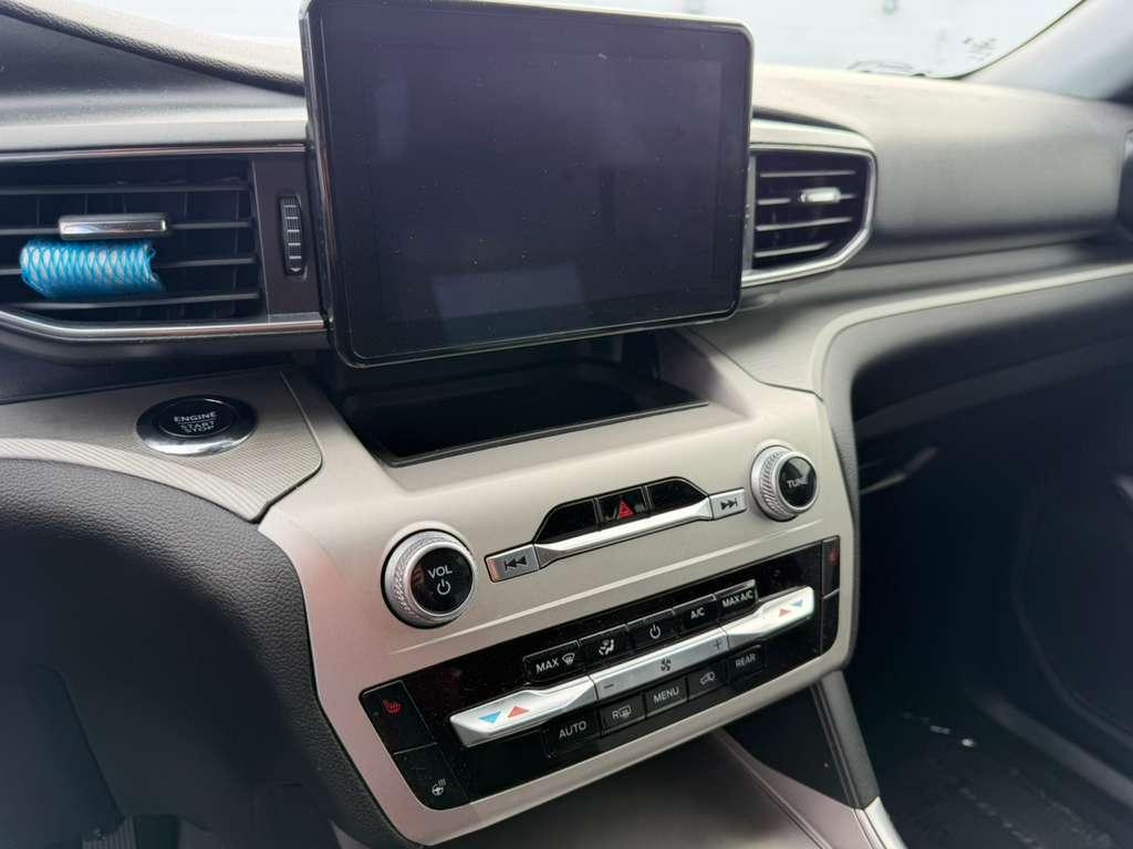 Ford Explorer XLT 2022