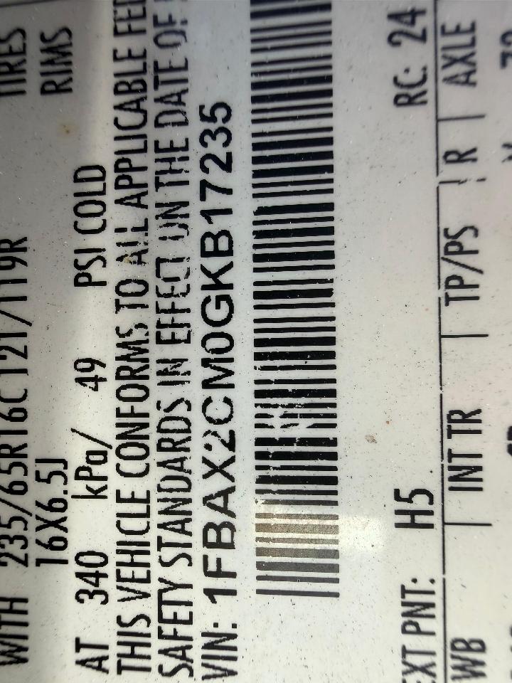 Ford Transit 350 Wagon Med. Roof XLT w/Sliding Pass. 148-in. WB 2016