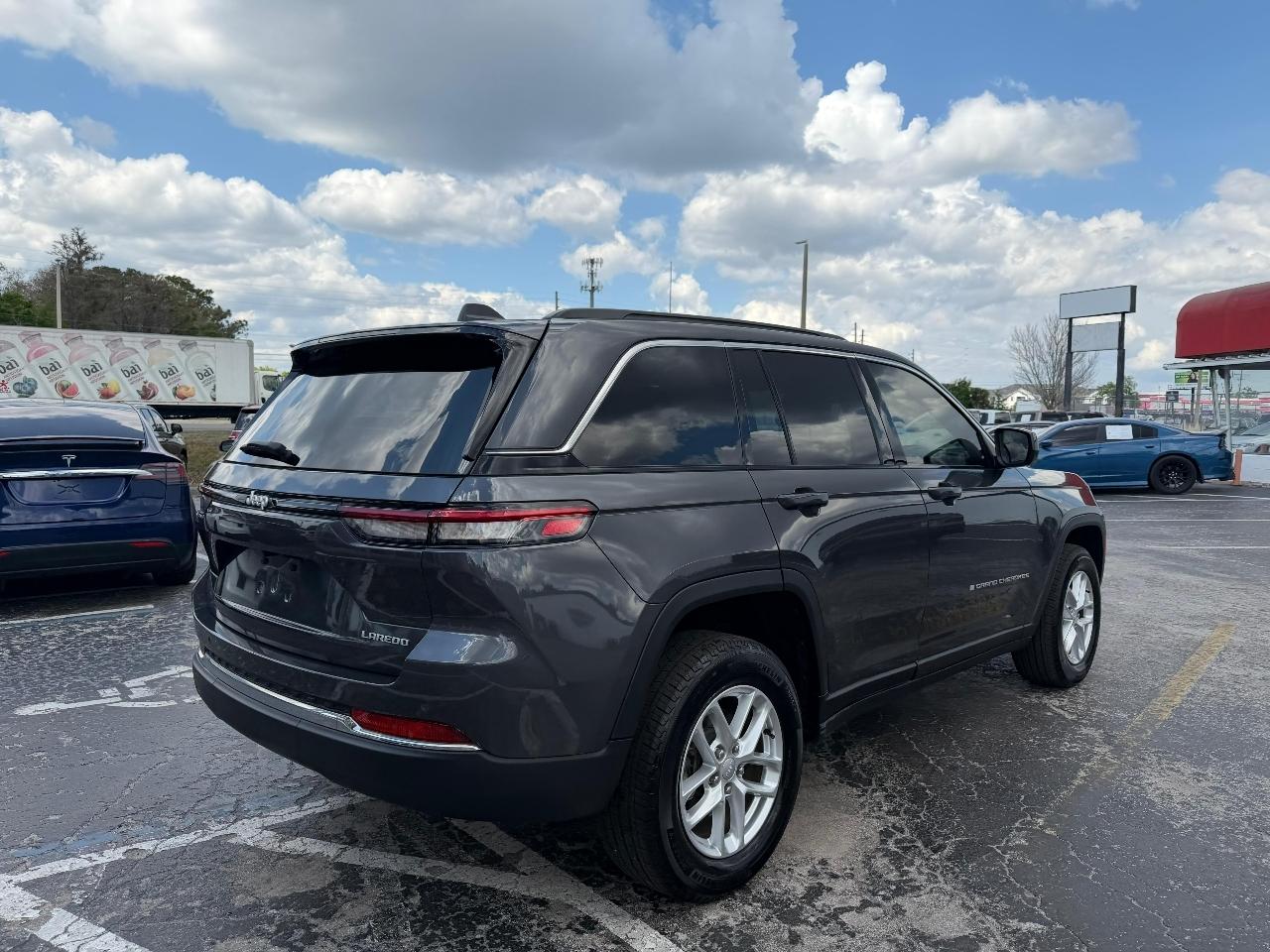 Jeep Grand Cherokee Laredo X 2WD 2025