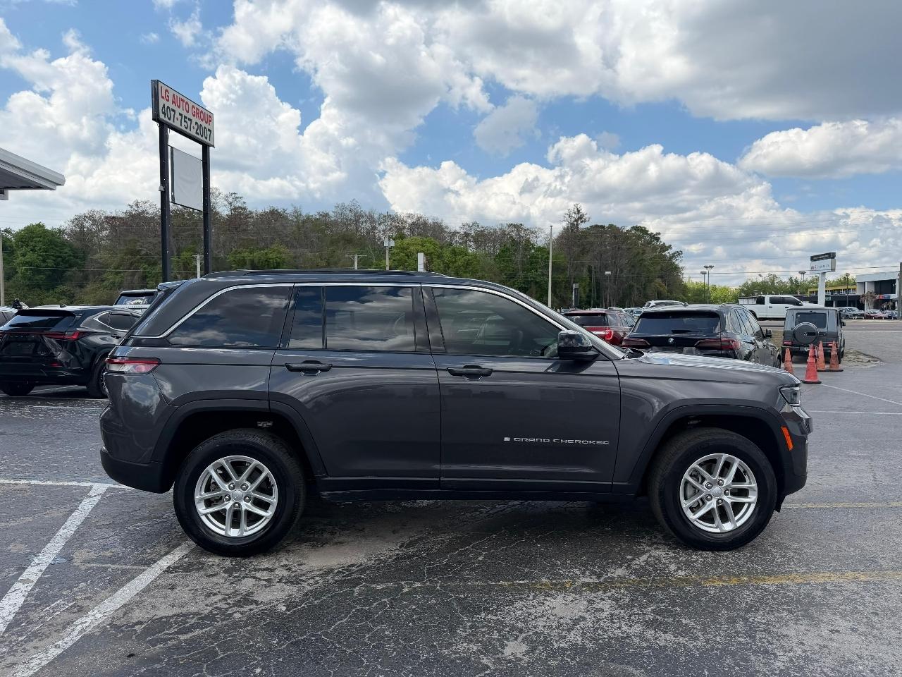 Jeep Grand Cherokee Laredo X 2WD 2025