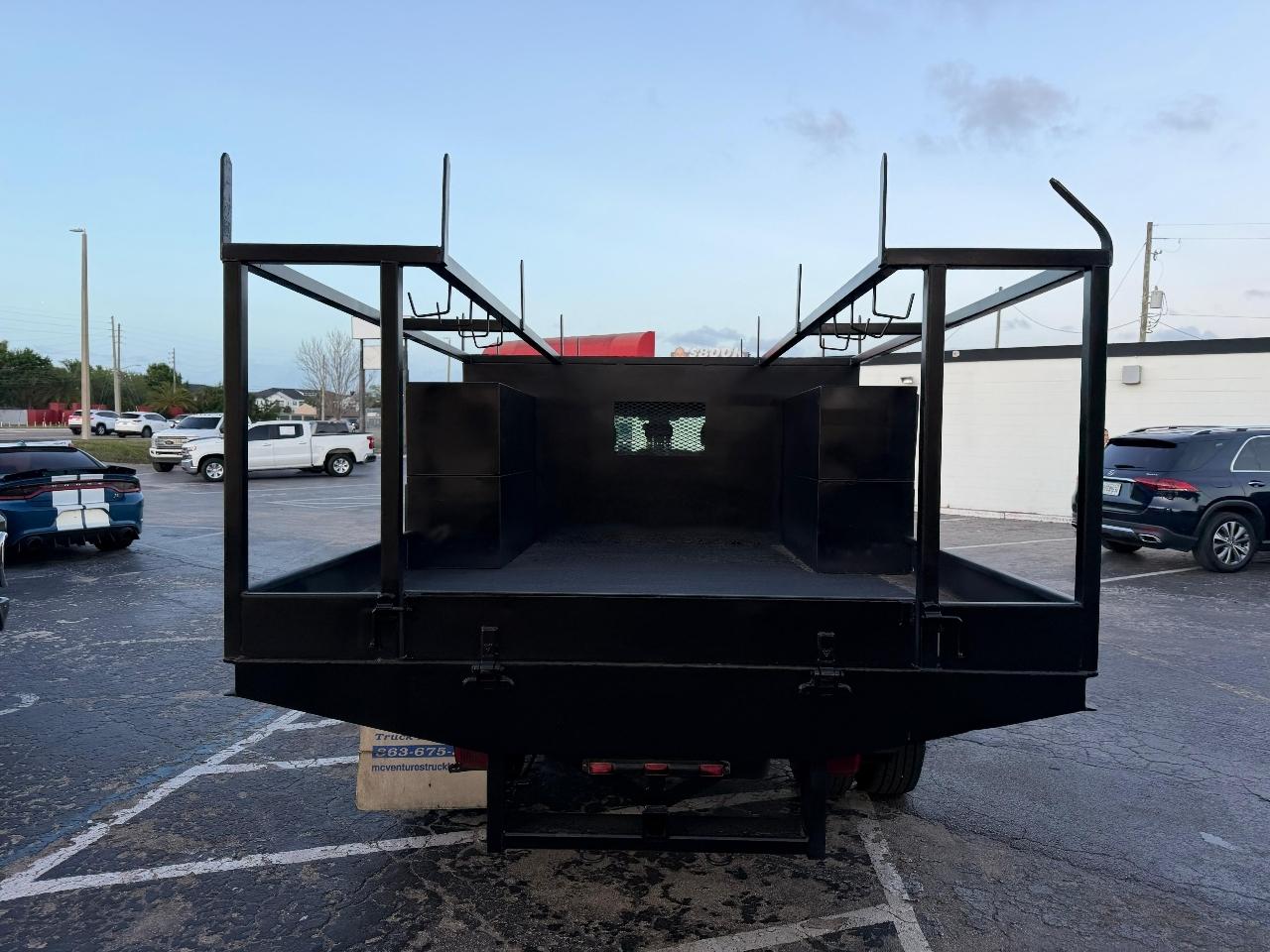 Ford F-350 SD XL Crew Cab Long Bed DRW 2WD 2017