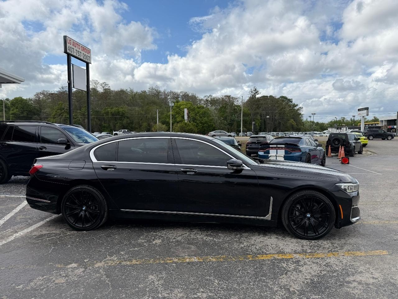 BMW 7-Series 740i 2021