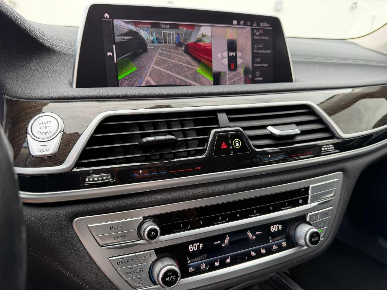 BMW 7-Series 740i 2021