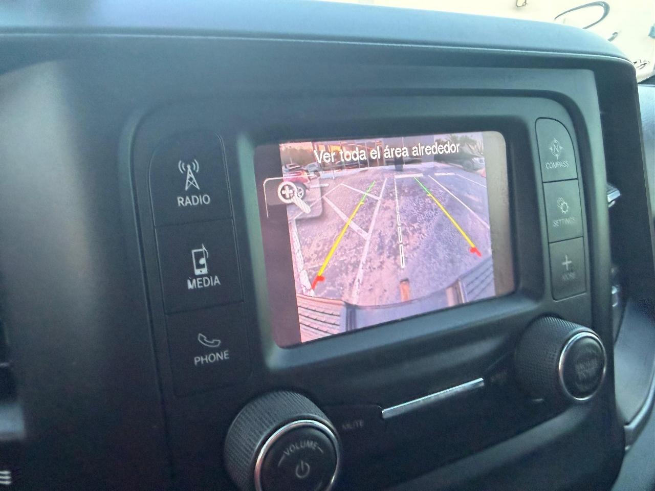 RAM 3500 Tradesman Crew Cab 4WD DRW 2022