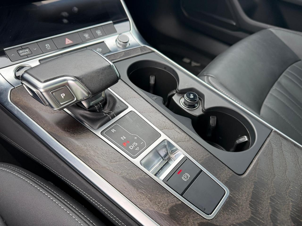 Audi A6 Premium Plus 45 TFSI quattro 2021