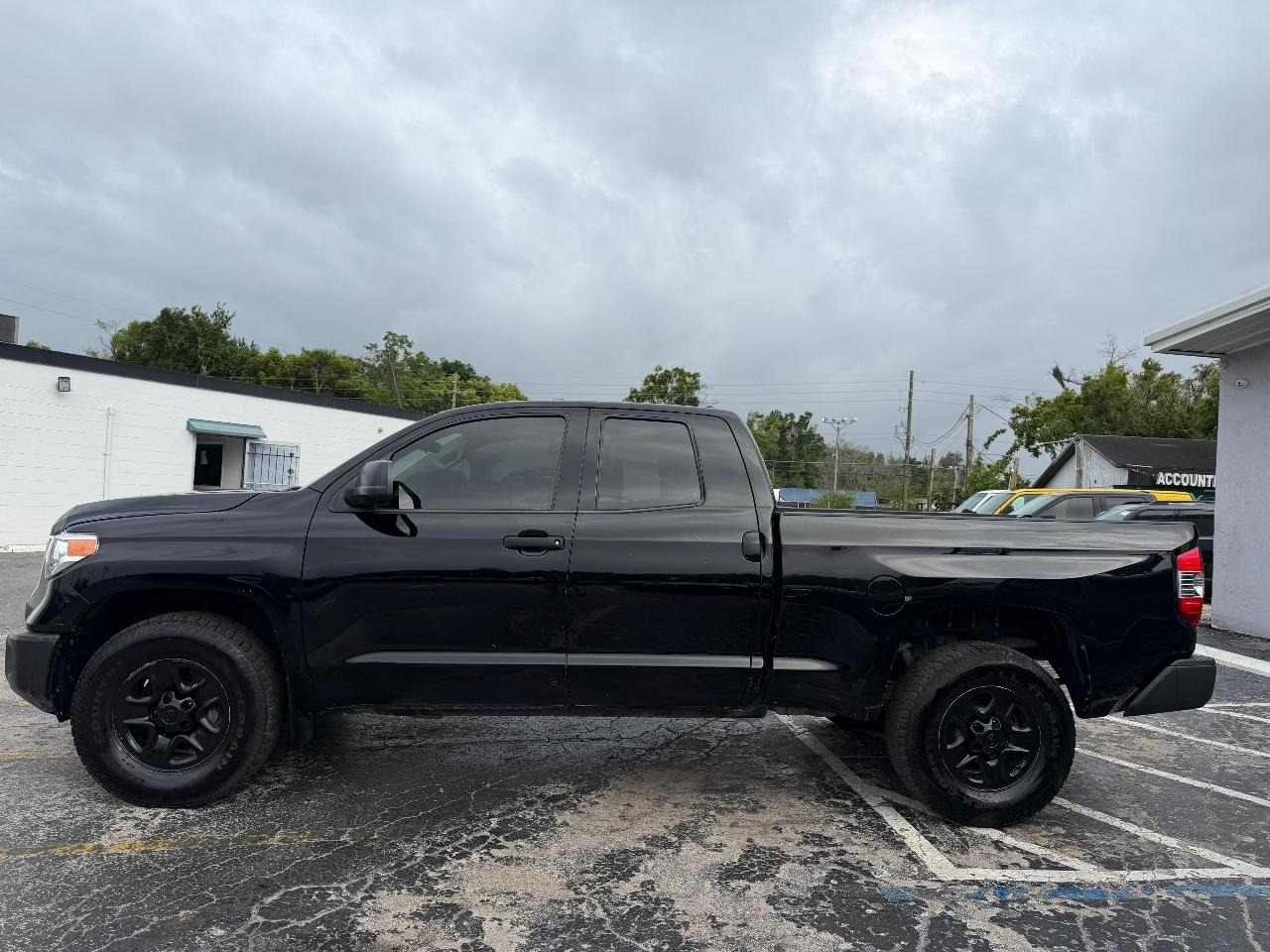 Toyota Tundra SR5 4.6L V8 Double Cab 4WD 2014