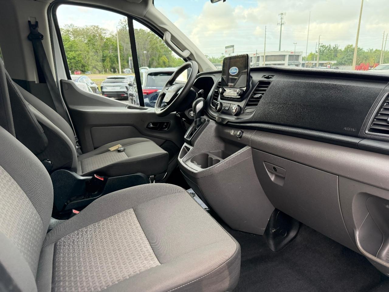 Ford Transit 350 Wagon Low Roof XLT w/Sliding Pass. 148-in. WB 2021