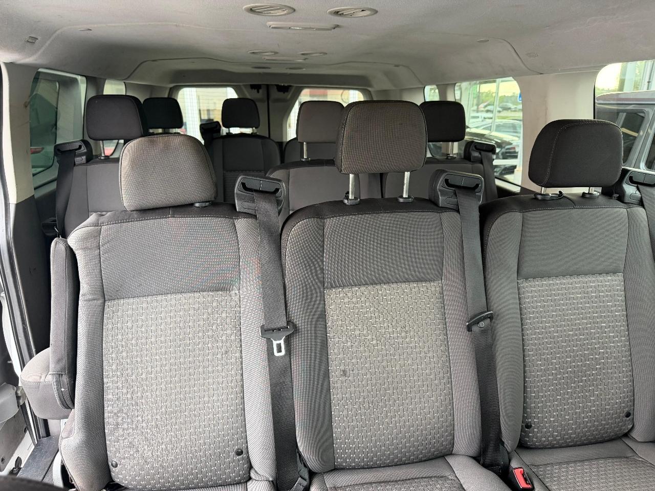 Ford Transit 350 Wagon Low Roof XLT w/Sliding Pass. 148-in. WB 2021