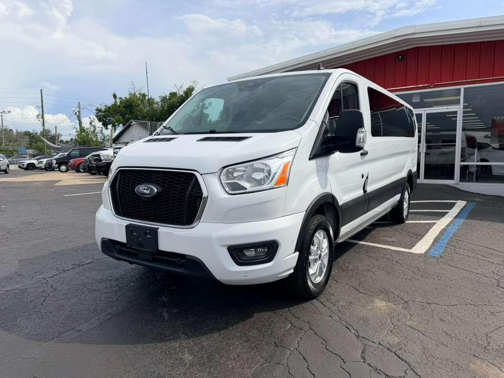 Ford Transit 350 Wagon Low Roof XLT w/Sliding Pass. 148-in. WB 2021