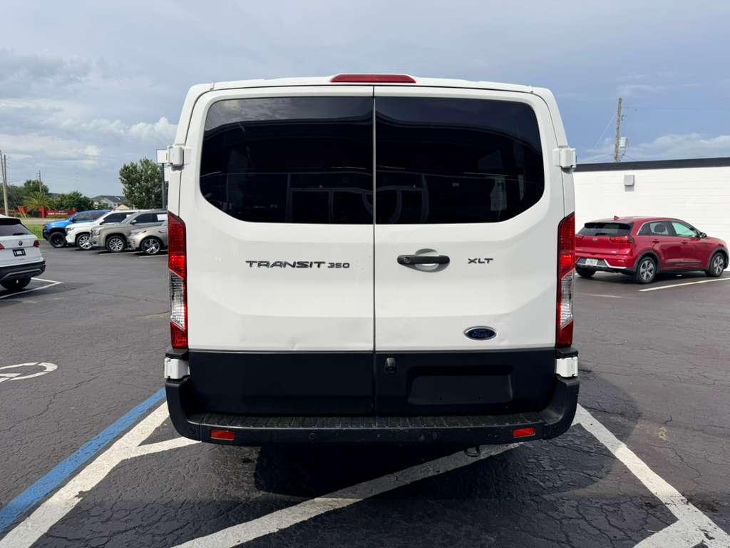 Ford Transit 350 Wagon Low Roof XLT w/Sliding Pass. 148-in. WB 2021