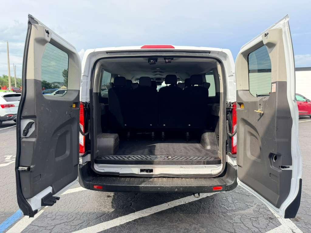 Ford Transit 350 Wagon Low Roof XLT w/Sliding Pass. 148-in. WB 2021
