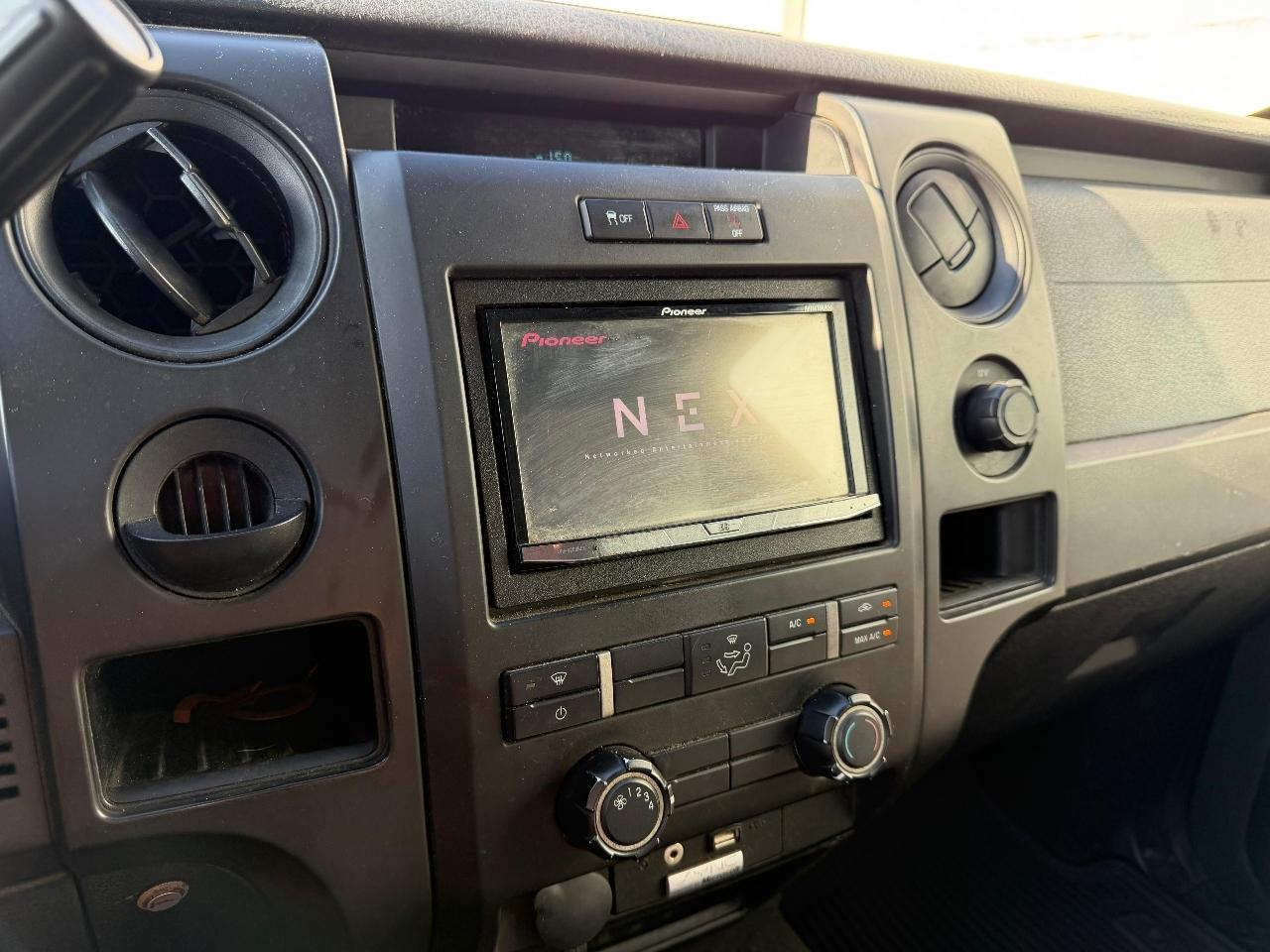 Ford F-150 STX SuperCab 2WD 2013