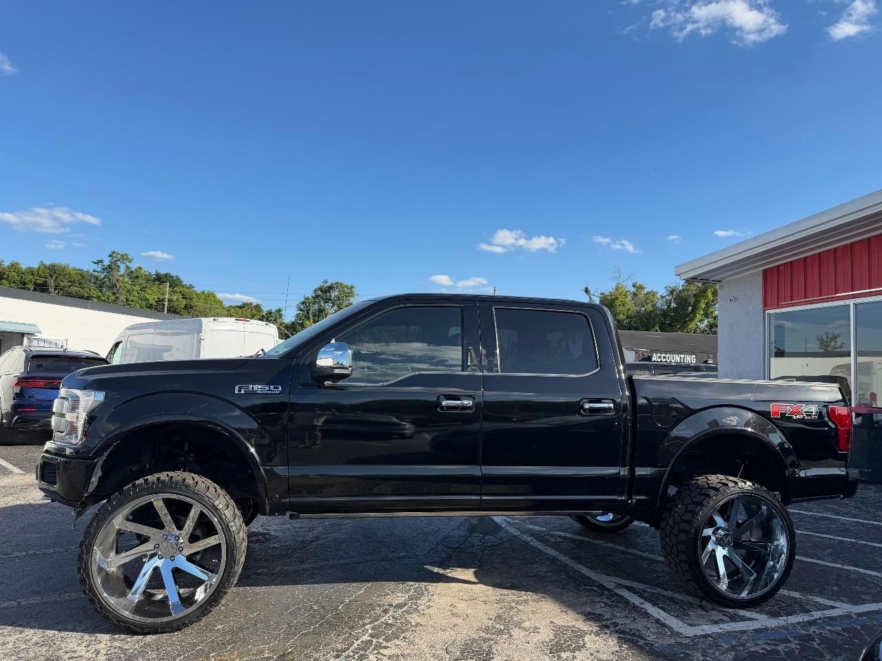 Ford F-150 Platinum SuperCrew 5.5-ft. Bed 4WD 2018
