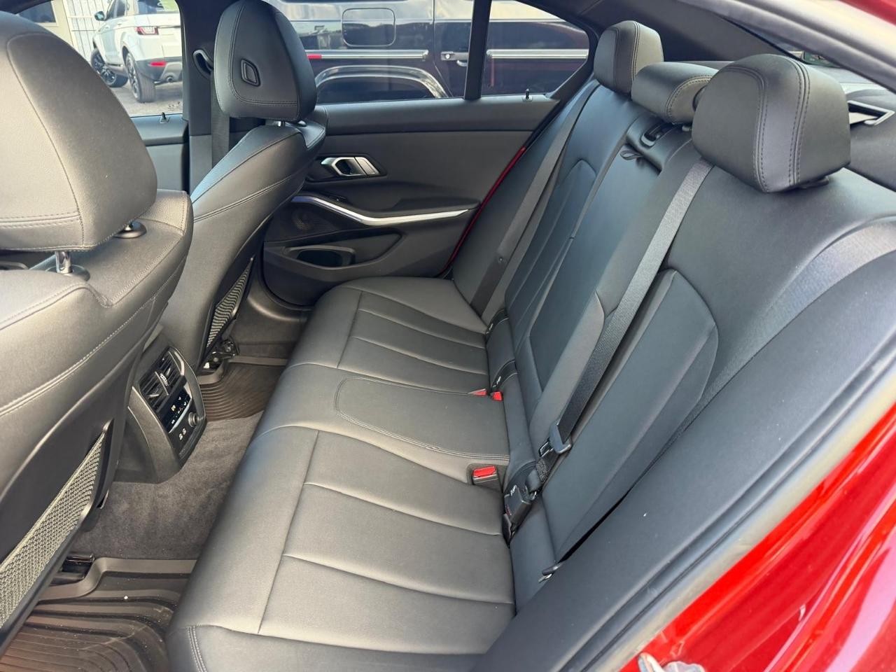 BMW 3-Series 330i 2019