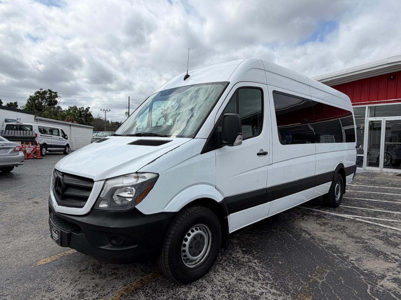 Mercedes-Benz Sprinter 2500 Passenger Van High Roof 170-in. WB 2016