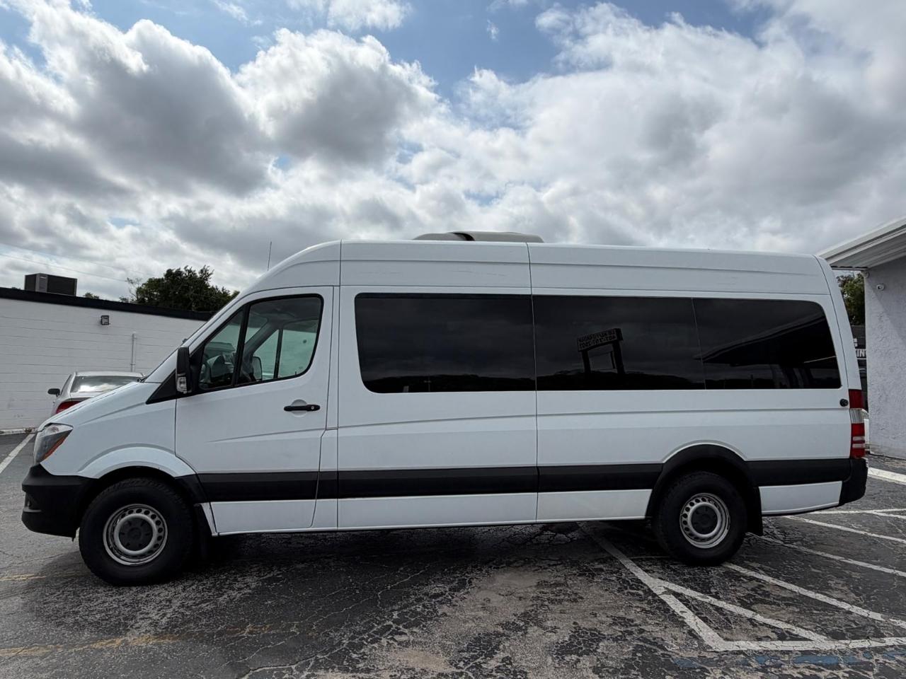 Mercedes-Benz Sprinter 2500 Passenger Van High Roof 170-in. WB 2016