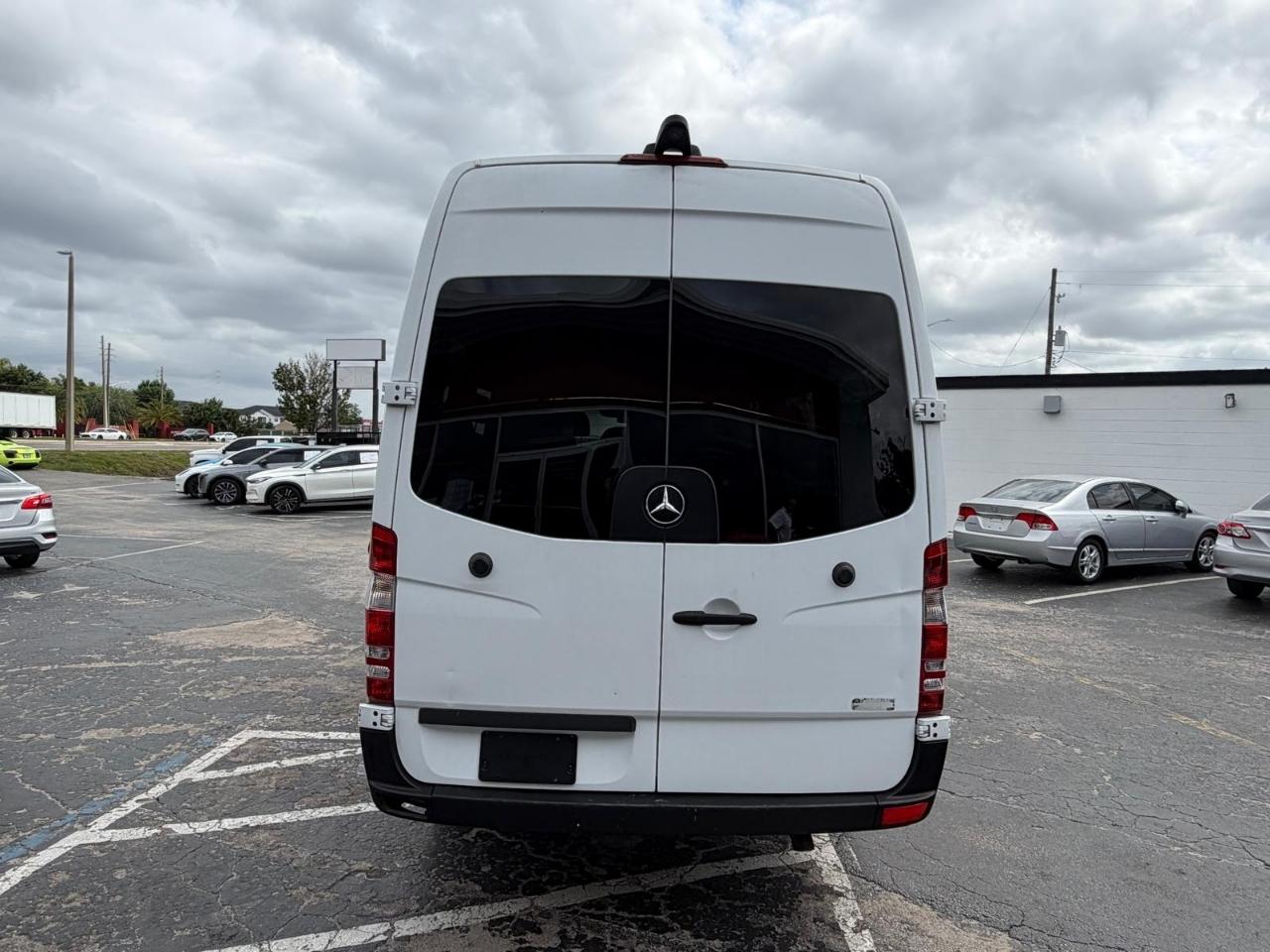 Mercedes-Benz Sprinter 2500 Passenger Van High Roof 170-in. WB 2016