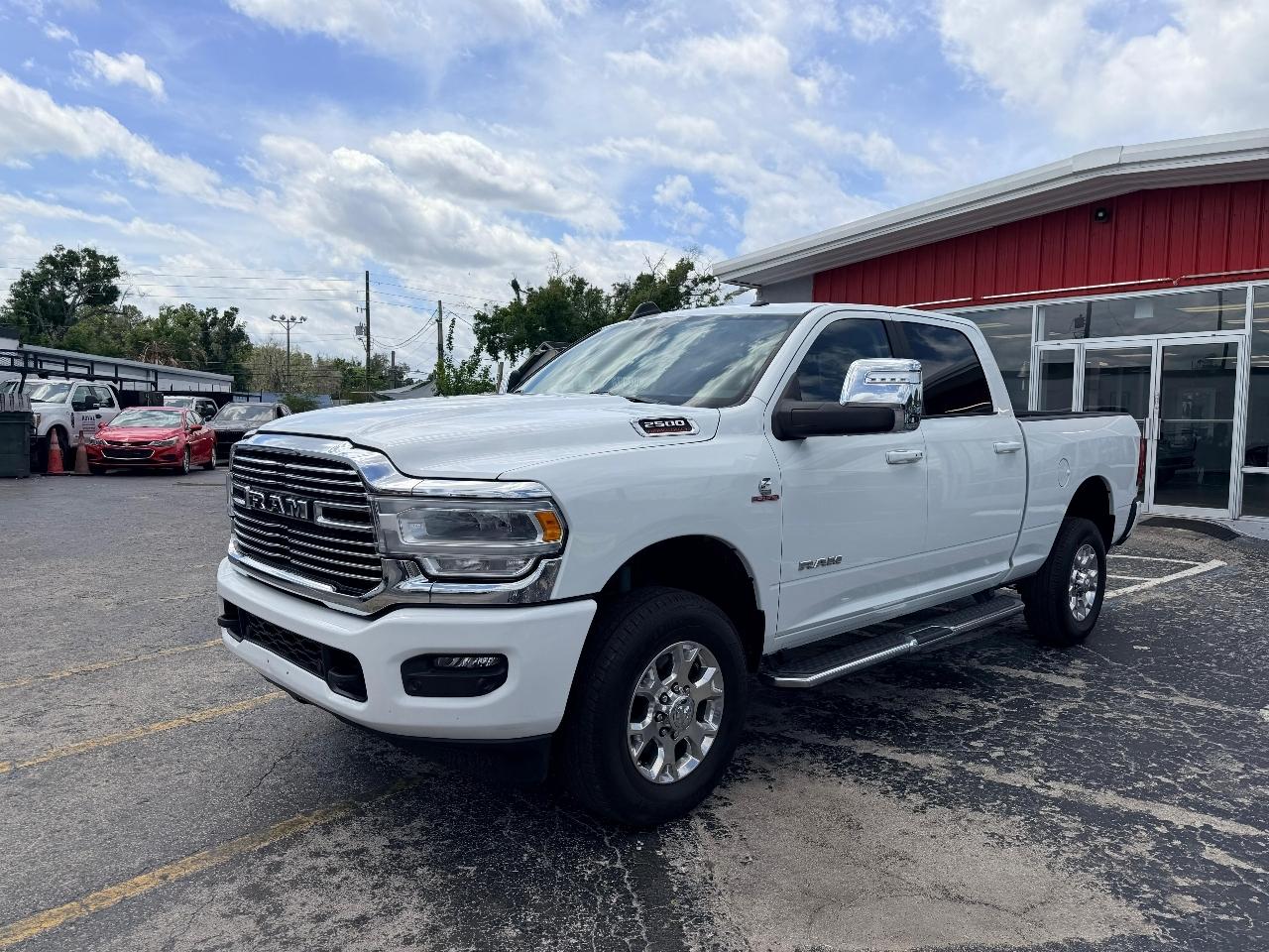 RAM 2500 Laramie Crew Cab SWB 4WD 2023