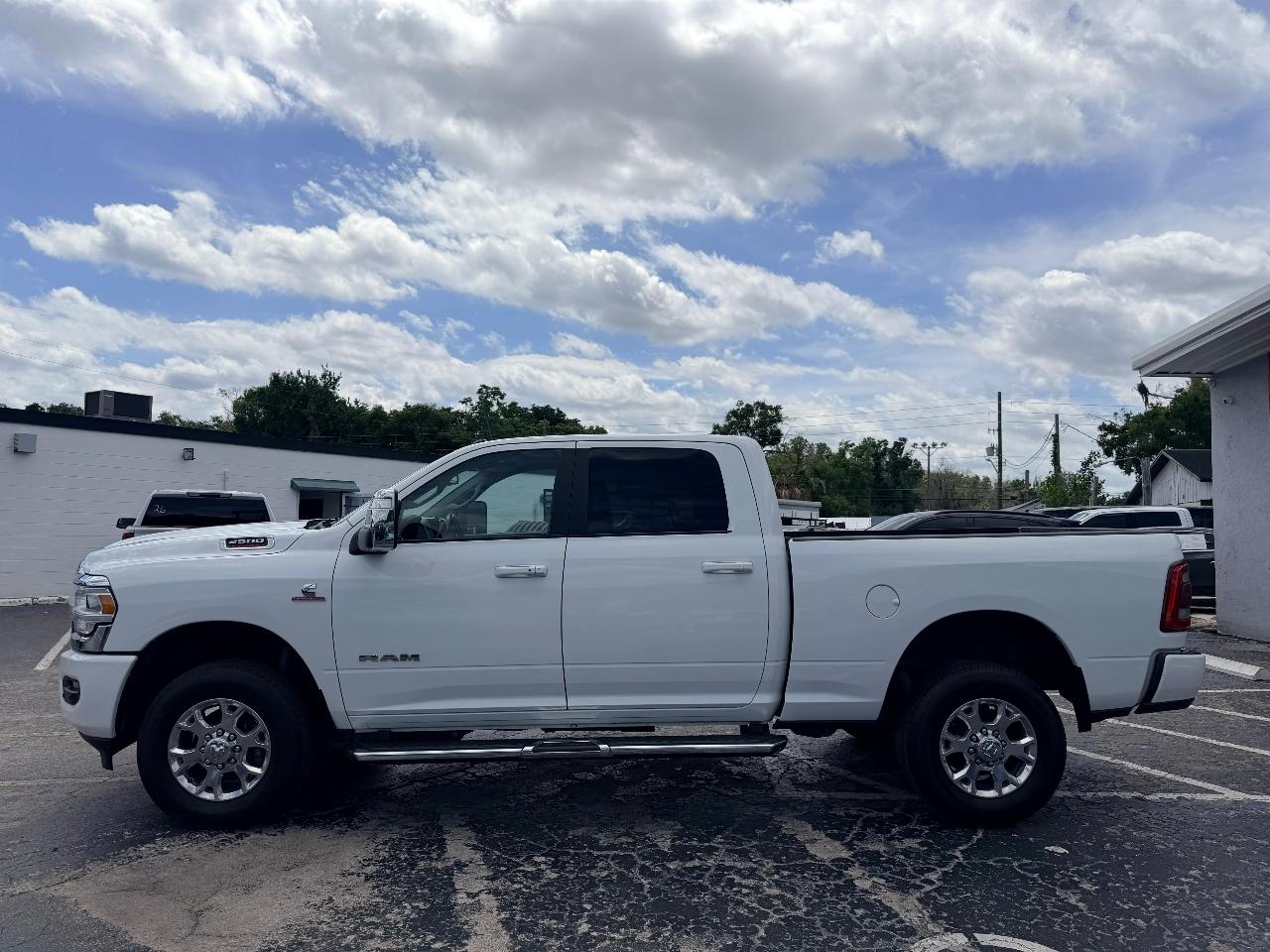 RAM 2500 Laramie Crew Cab SWB 4WD 2023