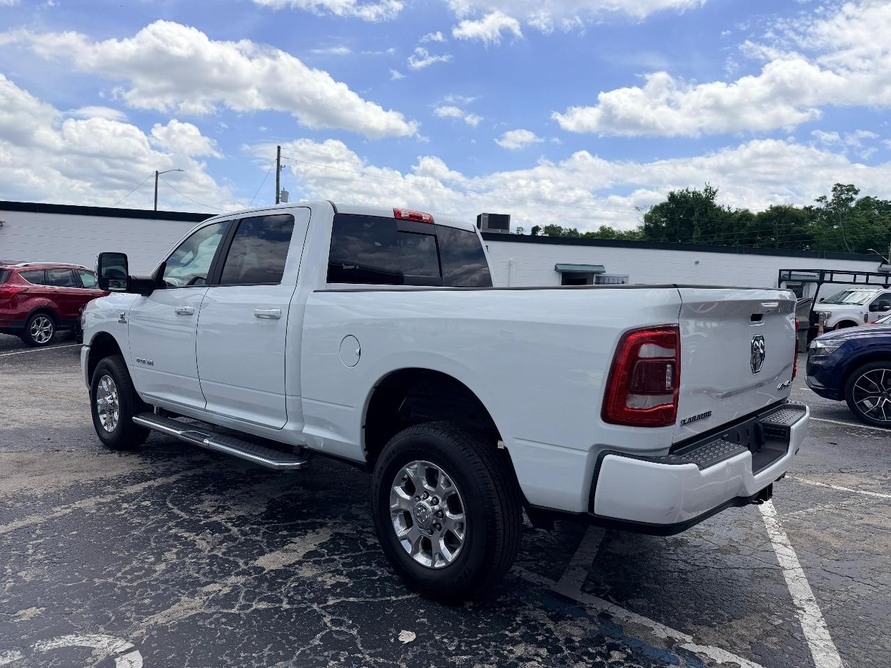 RAM 2500 Laramie Crew Cab SWB 4WD 2023