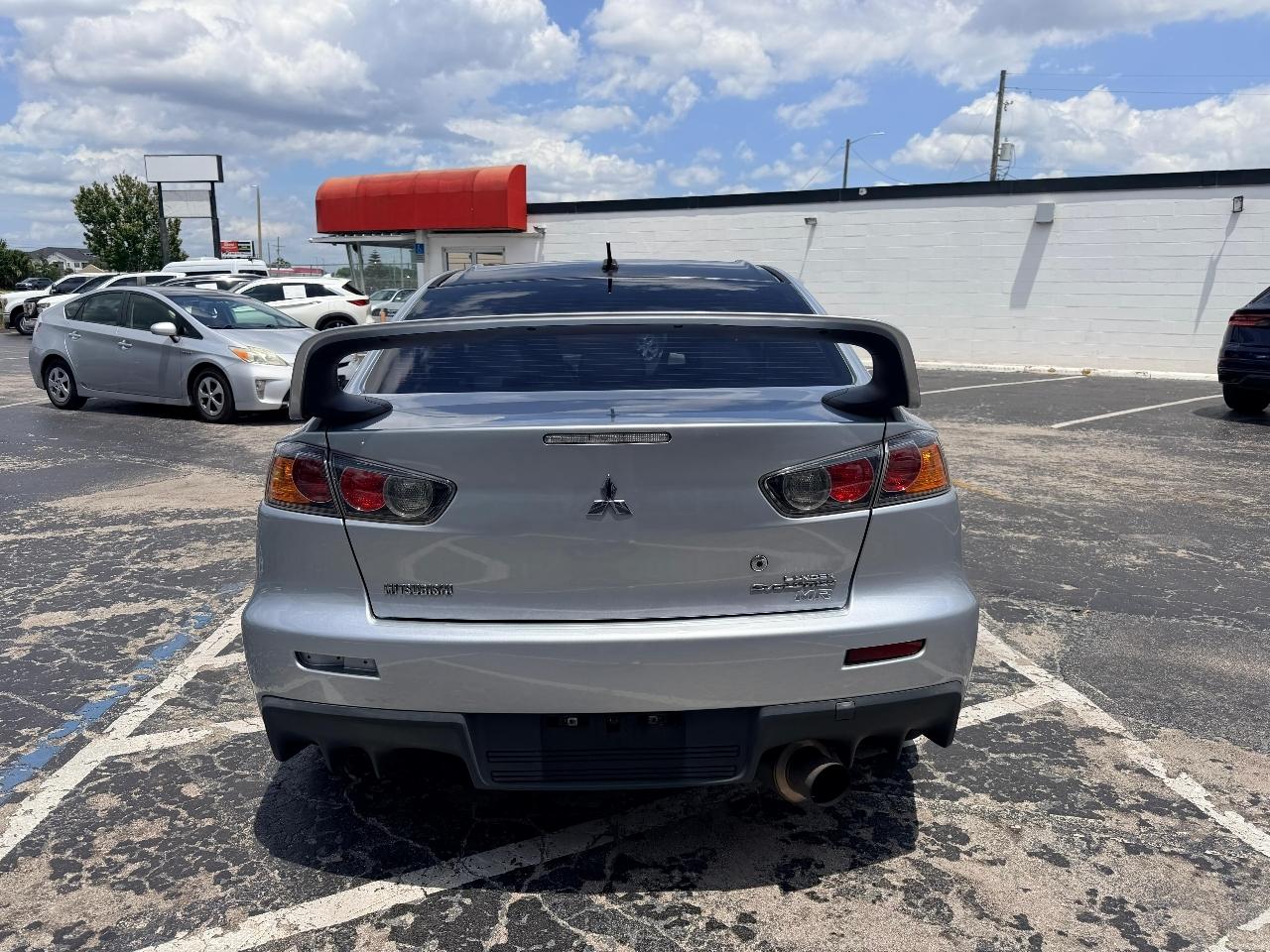 Mitsubishi Lancer Evolution MR Touring 2010