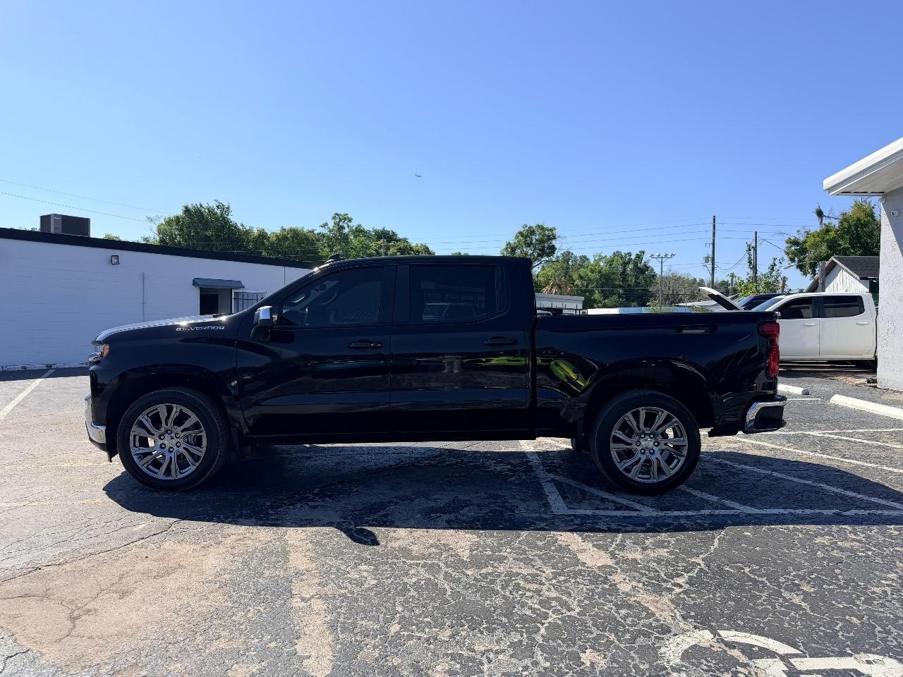 Chevrolet Silverado 1500 LT Crew Cab 2WD 2021