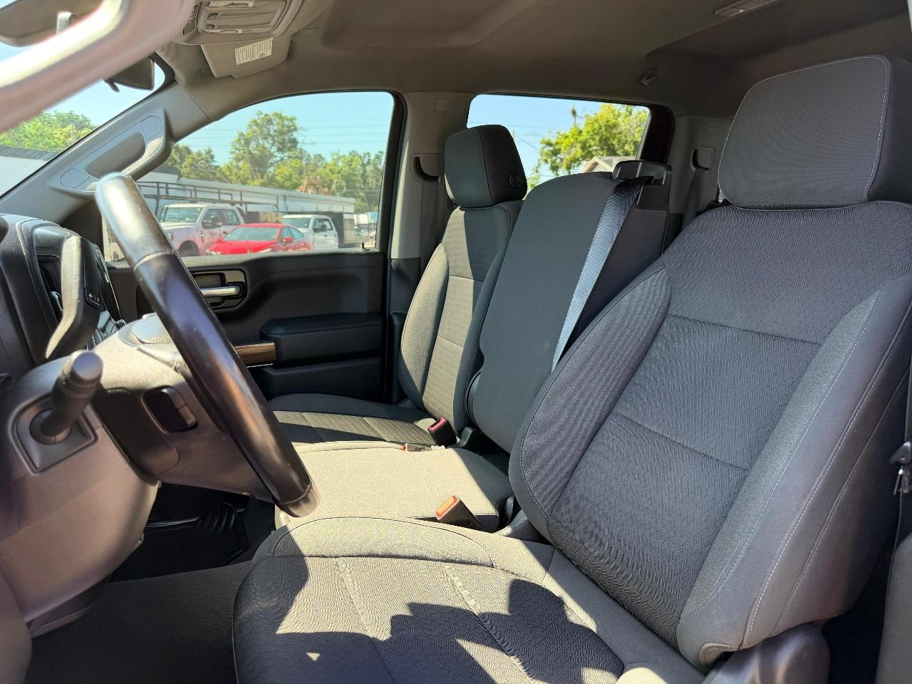 Chevrolet Silverado 1500 LT Crew Cab 2WD 2021