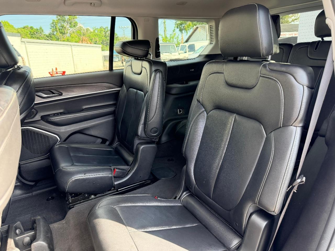Jeep Grand Cherokee L Limited 2WD 2021