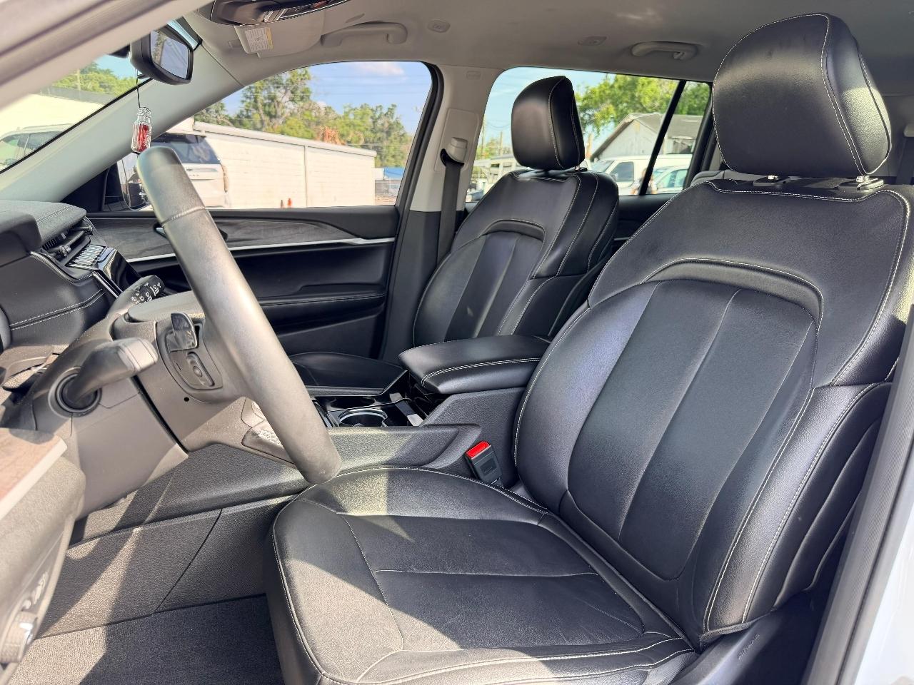Jeep Grand Cherokee L Limited 2WD 2021
