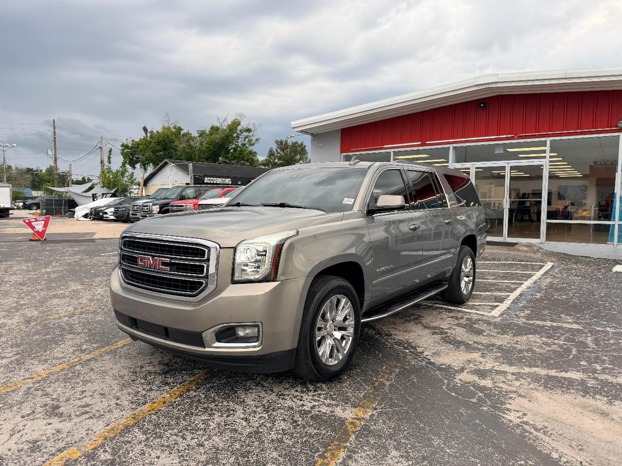 GMC Yukon XL SLT 2WD 2019
